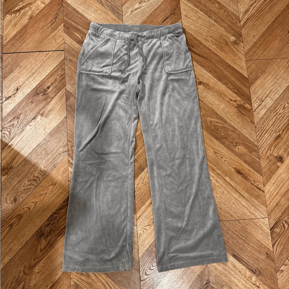 low waisted Y2K grey velvet wide leg pants